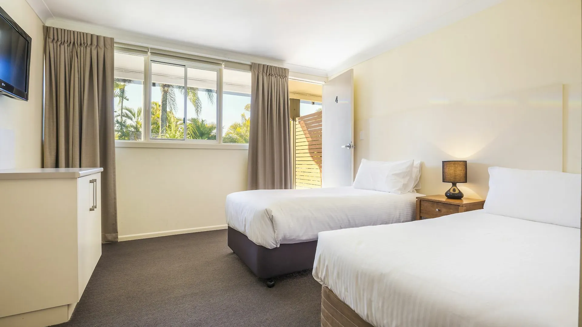 *** Hotel Nightcap At Golden Beach Tavern Caloundra Austrália