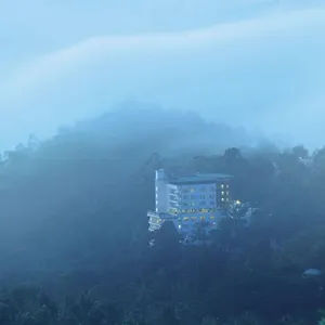 **** Hotel Gokulam Park India