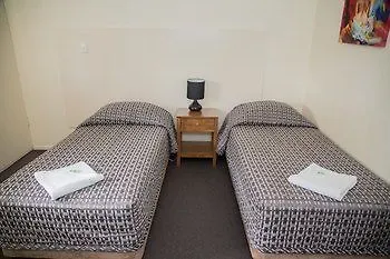 *** Hotel Nightcap At Golden Beach Tavern Caloundra Australia