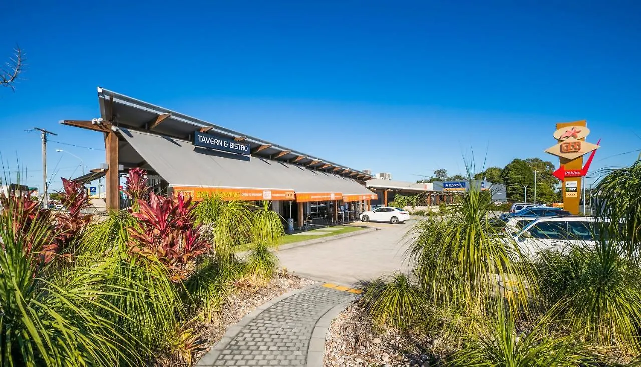 Nightcap At Golden Beach Tavern Caloundra Hotel